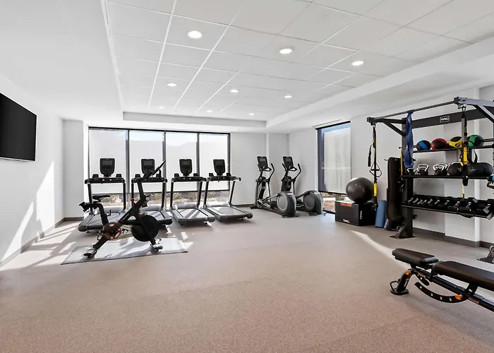 Home2 Suites By Hilton Hendersonville